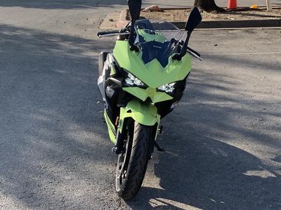 2026 Kawasaki Ninja 500 ABS Metallic Yellowish Green/Ebony - Photo 5