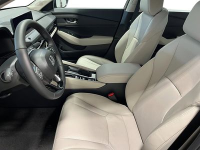 2026 Honda Accord Hybrid - Photo 13