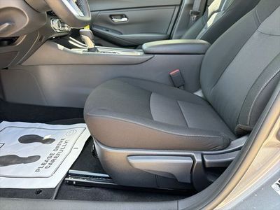 2025 Nissan Sentra - Photo 10