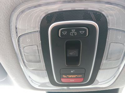 2025 Hyundai Elantra — photo 20 view