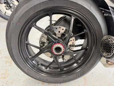 2025 Ducati Panigale V2 Superquadro Final Edition - Photo 12