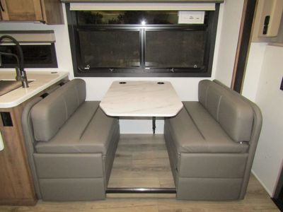 2026 Jayco GREYHAWK XL - Photo 8
