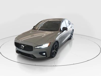 2024 Volvo S60 - Photo 3