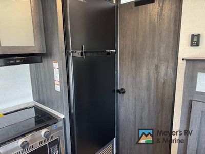 2022 Forest River RV Ozark - Photo 11