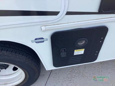 2025 Forest River RV Freelander - Photo 14