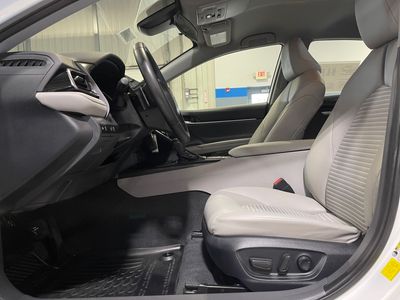 2023 Toyota Camry - Photo 9