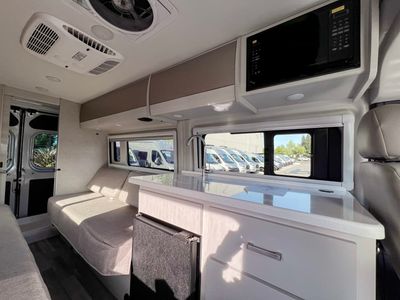 2026 Thor Motor Coach SEQUENCE - Photo 7