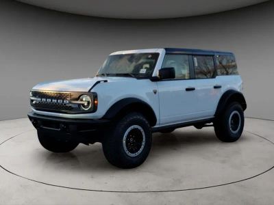 2025 Ford Bronco Badlands in Oxford White — front three-quarter view
