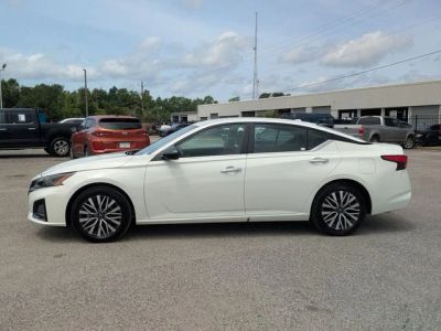 2025 Nissan Altima - Photo 2
