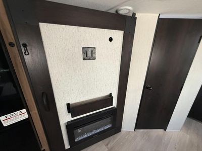 2025 Forest River RV Cherokee Grey Wolf - Photo 19