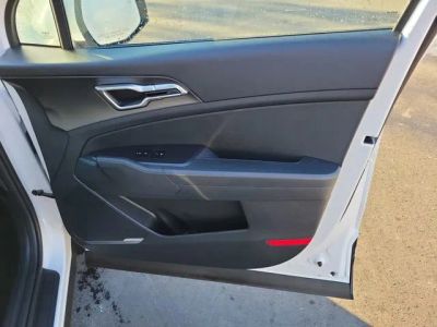 2026 Kia Sportage — photo 32 view