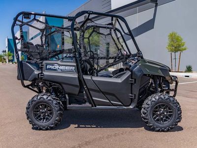 2026 Honda Pioneer 700-4 Deluxe - Photo 3