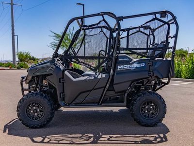 2026 Honda Pioneer 700-4 Deluxe - Photo 6