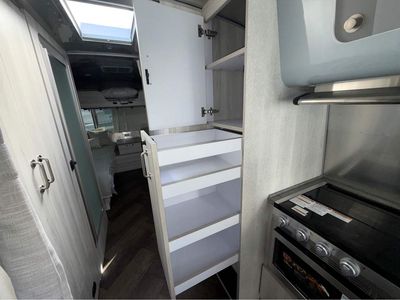 2026 Airstream International - Photo 20