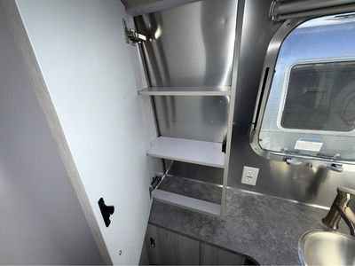 2026 Airstream International - Photo 27