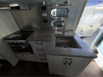2026 Airstream International - Photo 15
