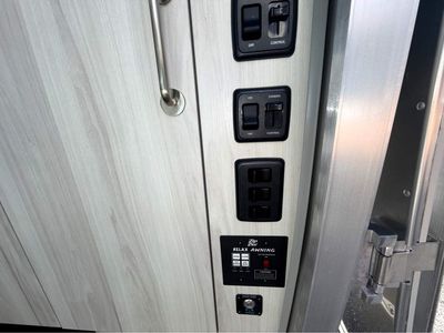 2026 Airstream International - Photo 31