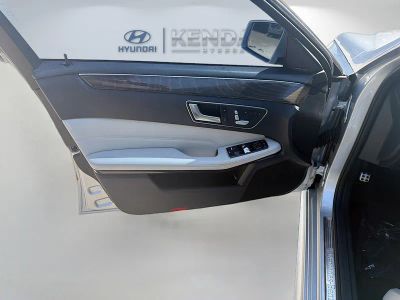 2016 Mercedes-Benz E-Class — photo 17 view