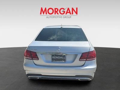 2016 Mercedes-Benz E-Class — detail view