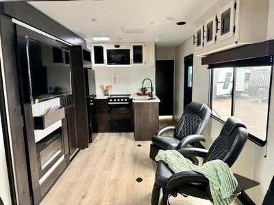 2026 Forest River RV Vengeance Rogue SUT — photo 14 view