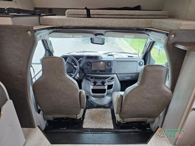 2026 Coachmen RV Freelander - Photo 13