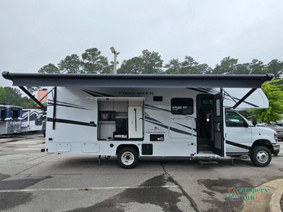 2026 Coachmen RV Freelander - Photo 2