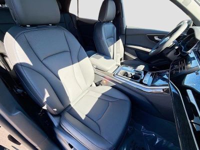 2026 Audi Q8 — photo 15 view