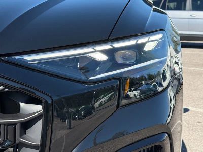 2026 Audi Q8 — photo 9 view