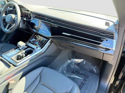 2026 Audi Q8 — photo 14 view
