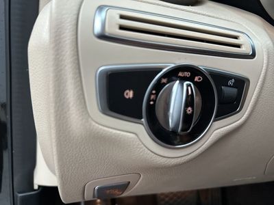 2016 Mercedes-Benz C-Class - Photo 17