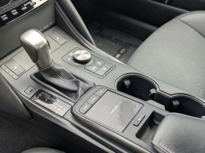 2024 Lexus IS - Photo 17