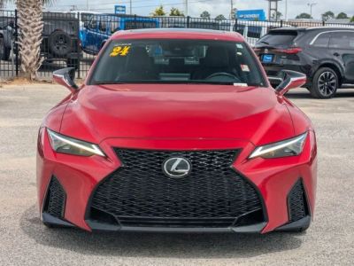 2024 Lexus IS - Photo 8