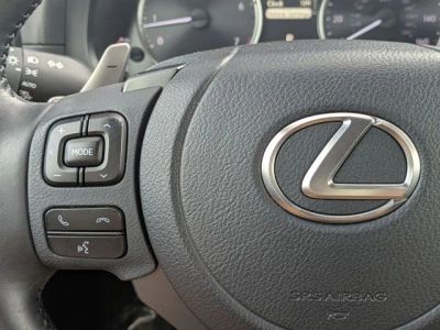 2024 Lexus IS - Photo 15