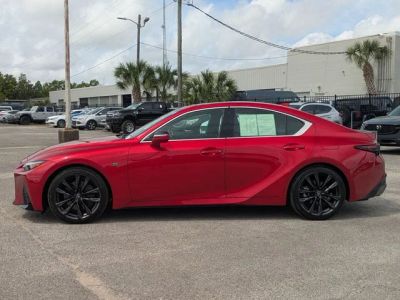 2024 Lexus IS - Photo 2