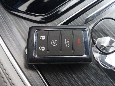 2024 Jeep Wagoneer L - Photo 15