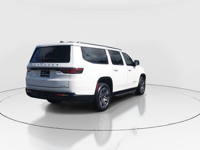 2024 Jeep Wagoneer L - Photo 7