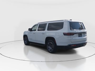 2024 Jeep Wagoneer L - Photo 5