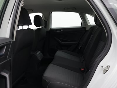 2025 Volkswagen Jetta - Photo 22