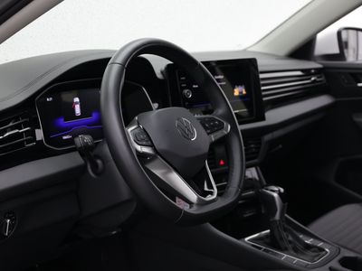 2025 Volkswagen Jetta - Photo 10