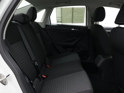 2025 Volkswagen Jetta - Photo 30
