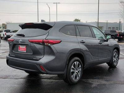 2023 Toyota Highlander - Photo 5