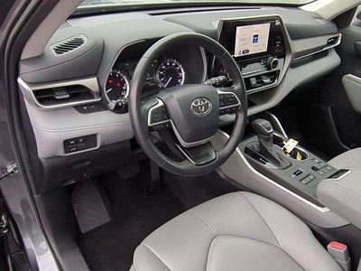 2023 Toyota Highlander - Photo 9