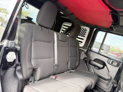 2021 Jeep Wrangler — photo 22 view