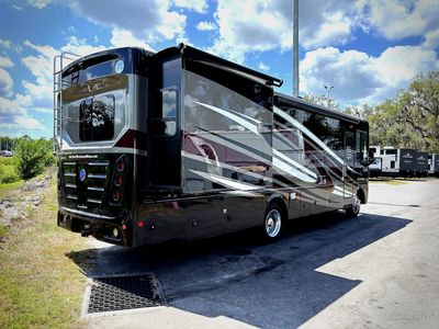 2017 Holiday Rambler Vacationer - Photo 2