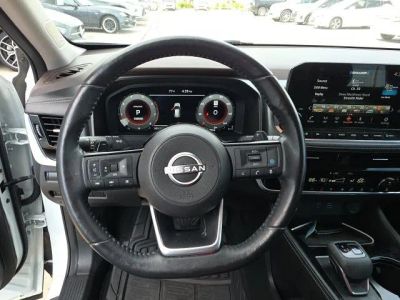2023 Nissan Rogue — photo 16 view