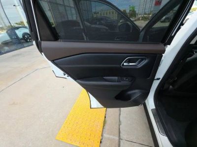 2023 Nissan Rogue — photo 23 view