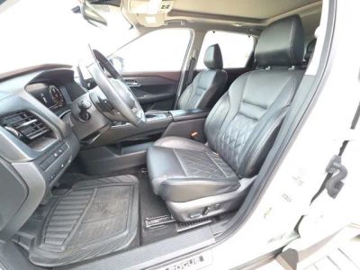2023 Nissan Rogue — photo 13 view