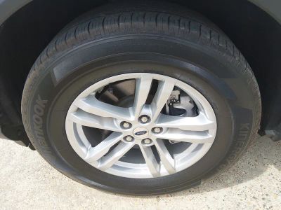 2022 Ford Explorer — photo 10 view