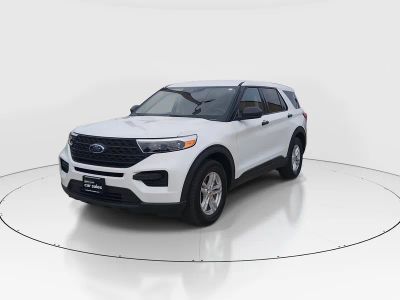 2022 Ford Explorer — rear three-quarter view