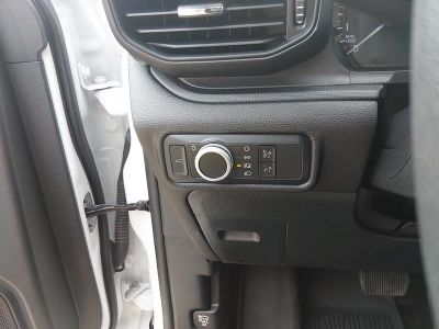 2022 Ford Explorer — photo 13 view